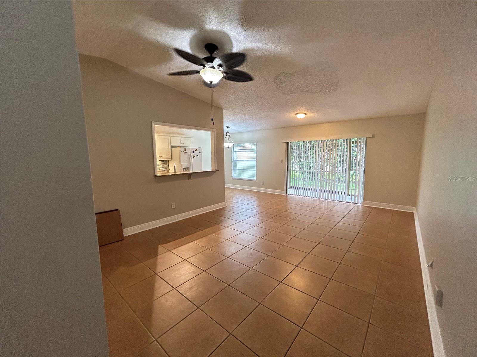 O6444527 Property Photo 12