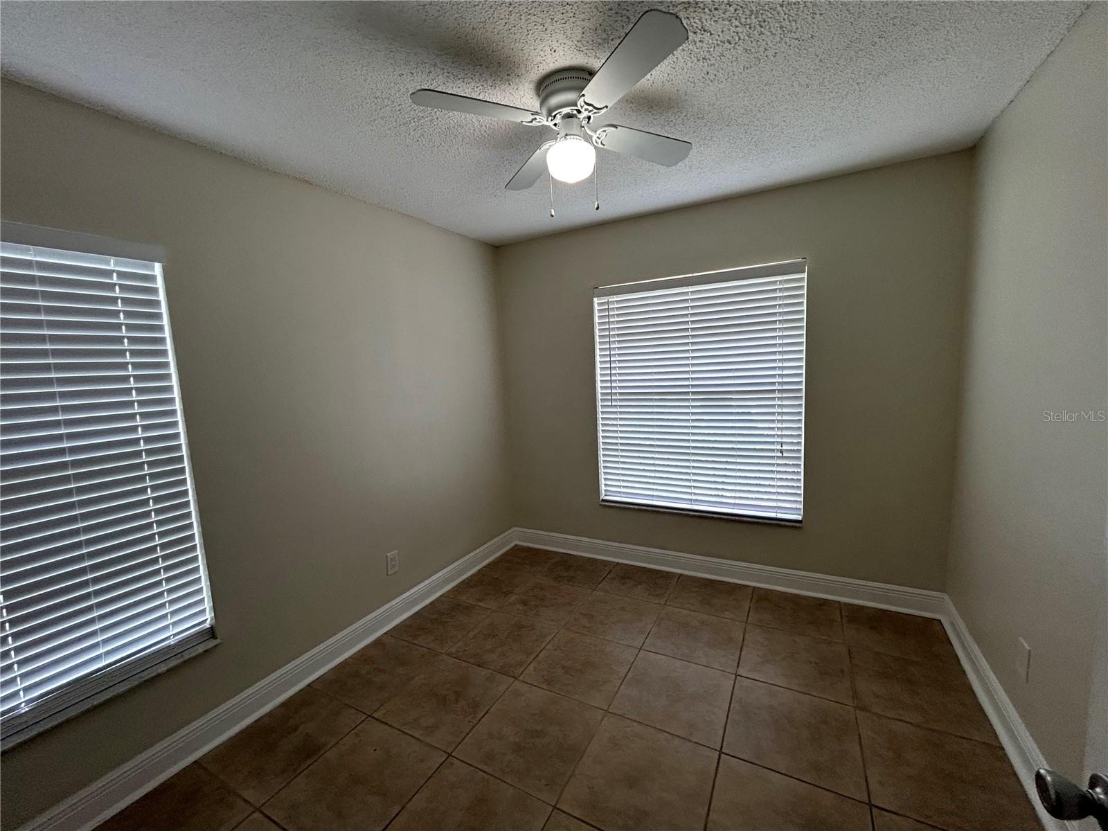 O6444527 Property Photo 15
