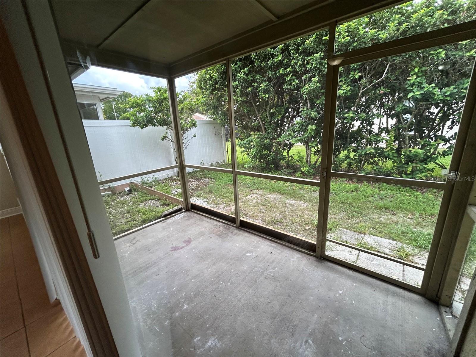 O6444527 Property Photo 18