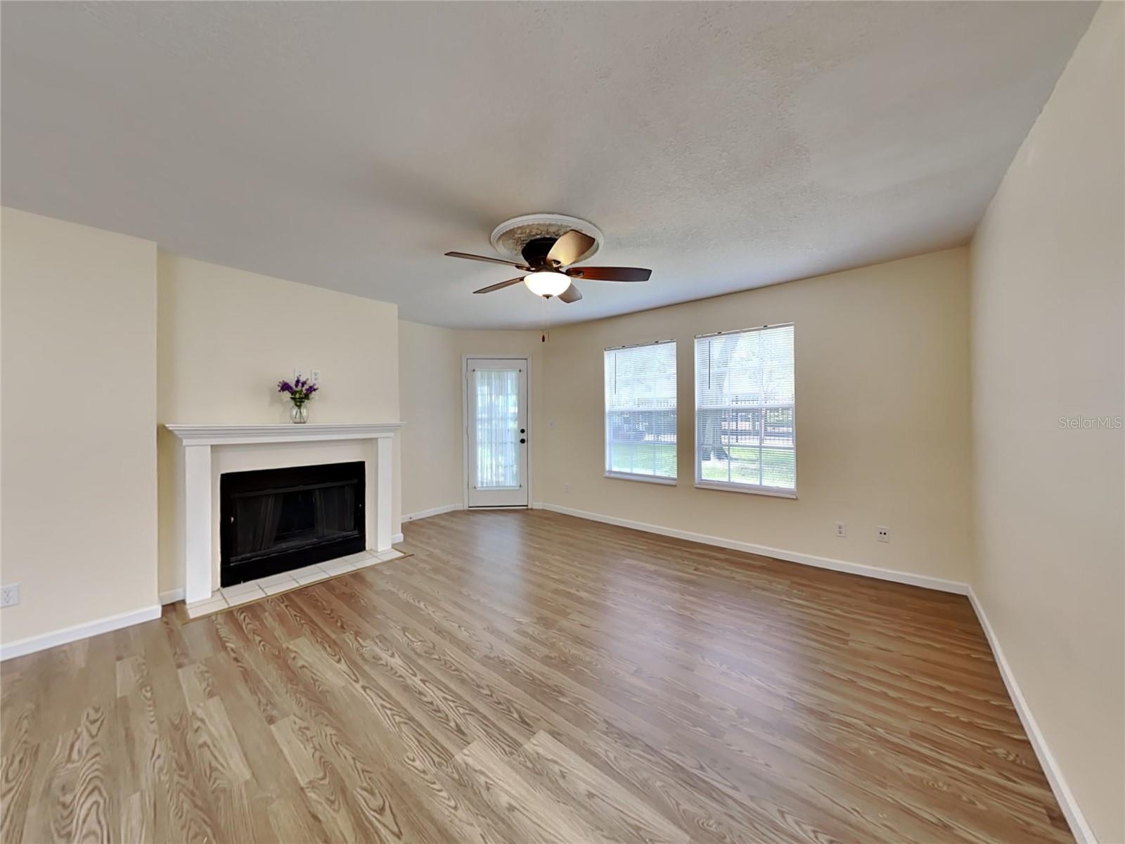 5980 Westgate Dr #103 Property Photo 6
