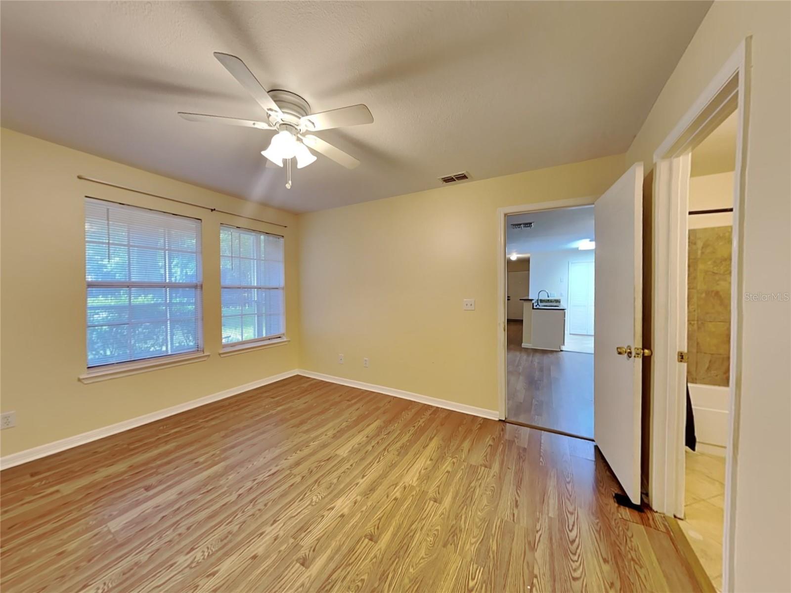 5980 Westgate Dr #103 Property Photo 14