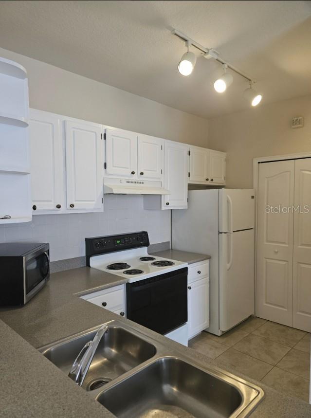 1440 Lake Shadow Cir #8306 Property Photo 14