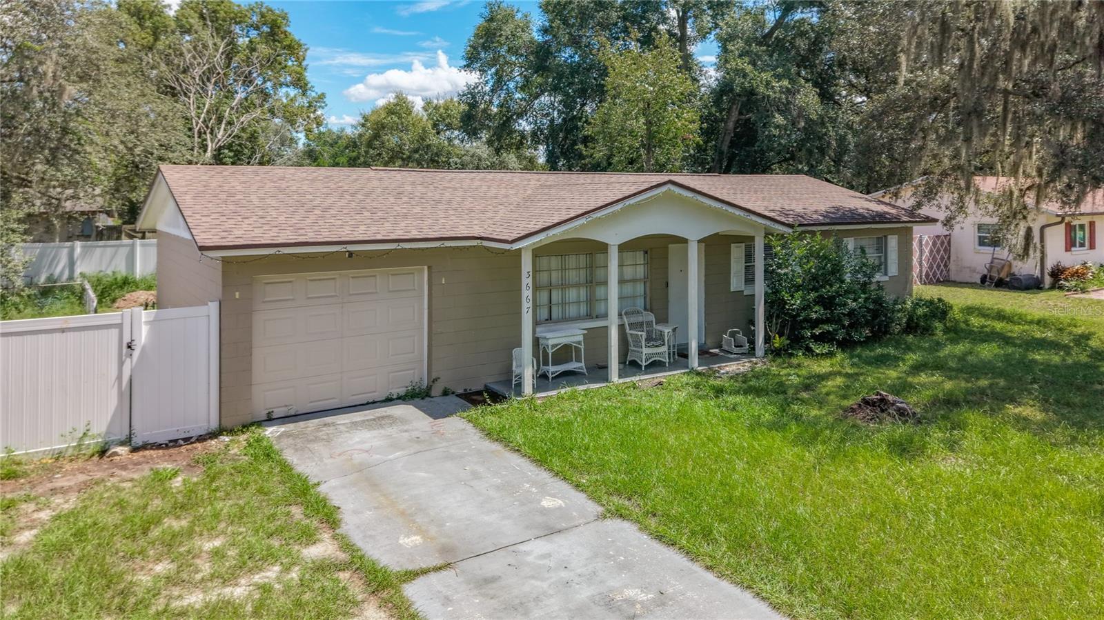 3667 Trianon Dr Property Photo 8