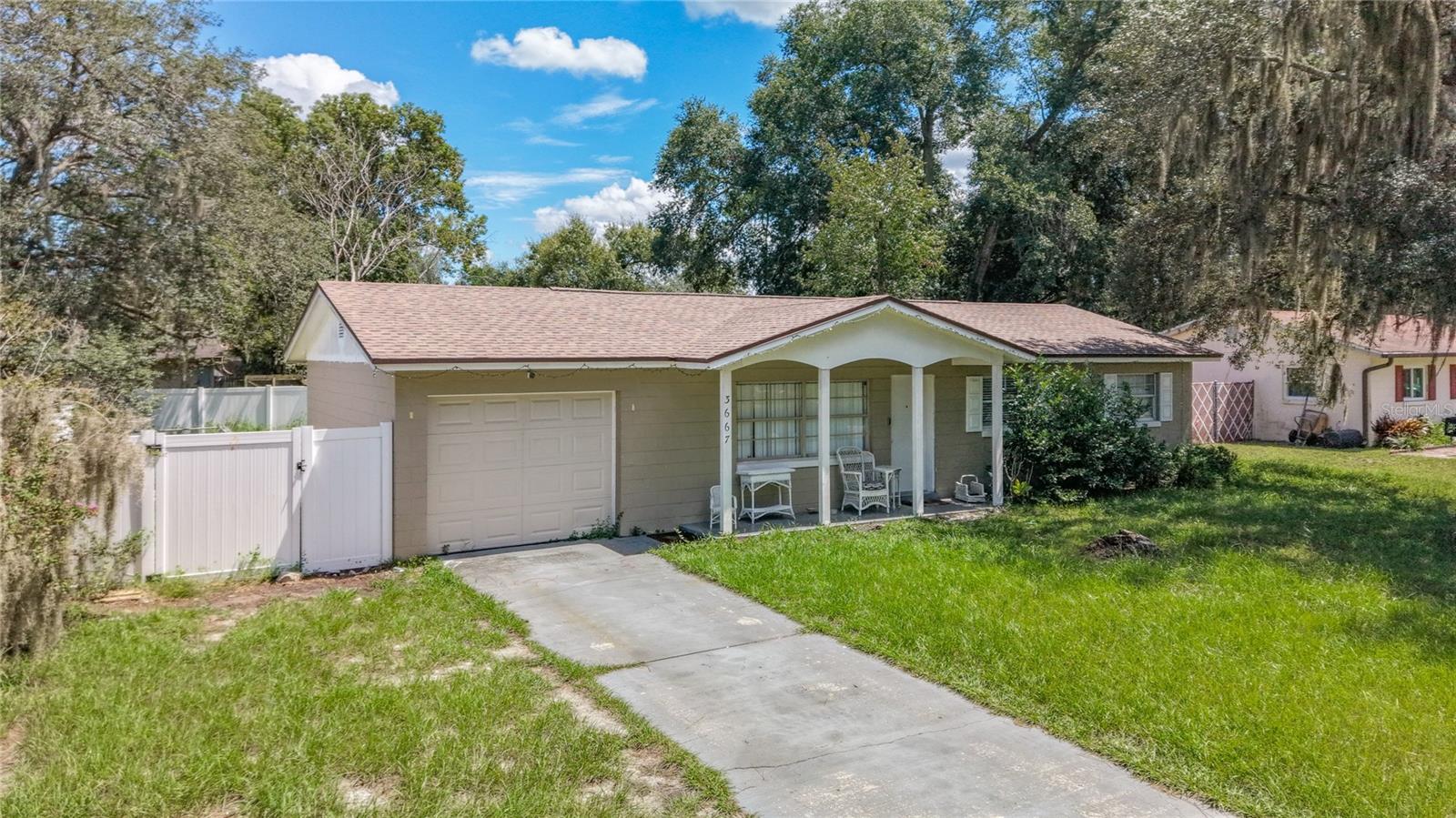 3667 Trianon Dr Property Photo 9