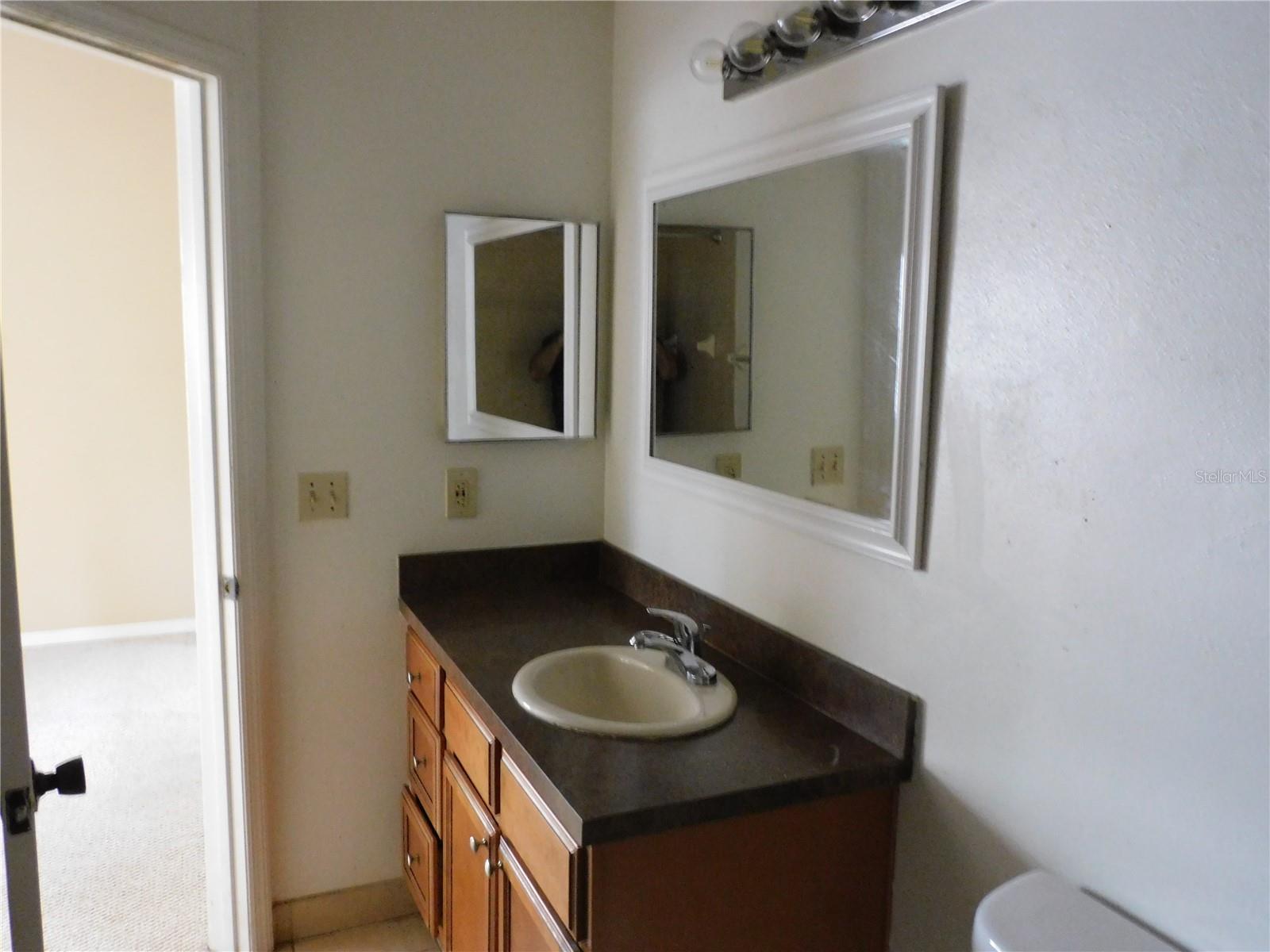 575 Bloomington Ct #28 Property Photo 10