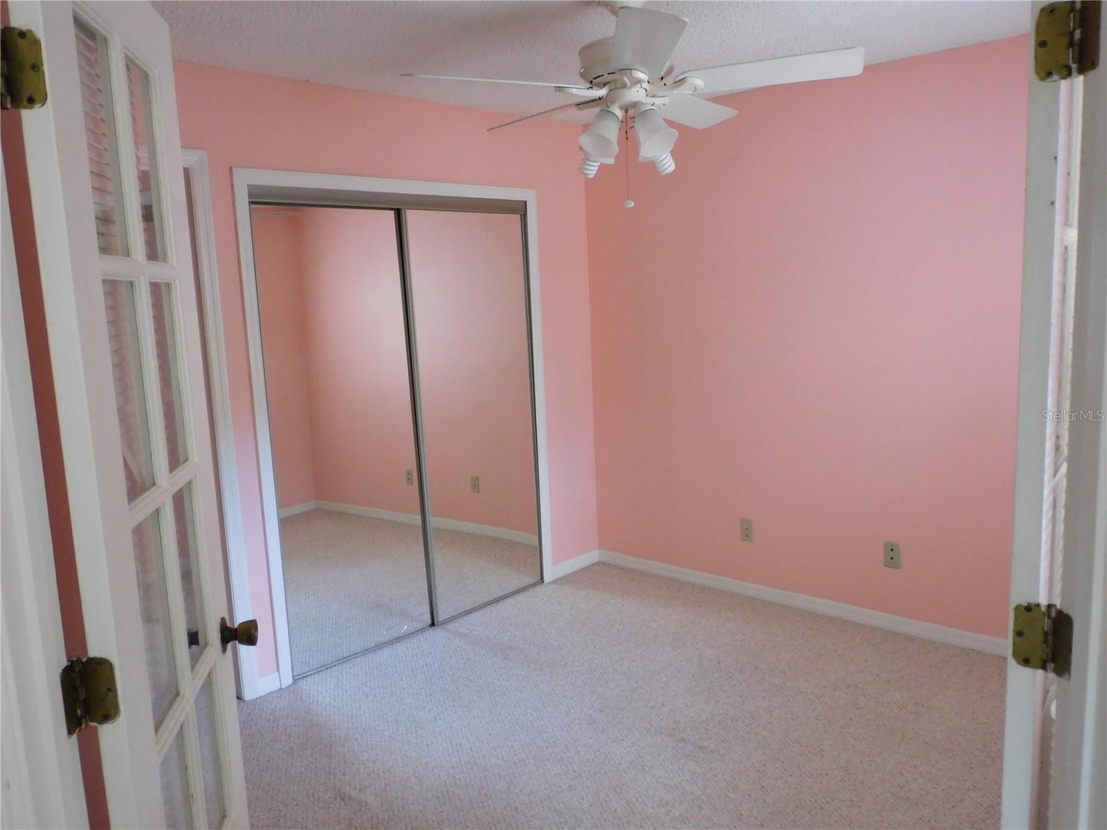 575 Bloomington Ct #28 Property Photo 17