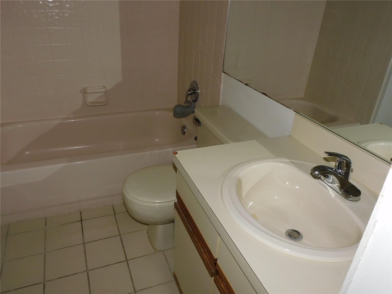 575 Bloomington Ct #28 Property Photo 21