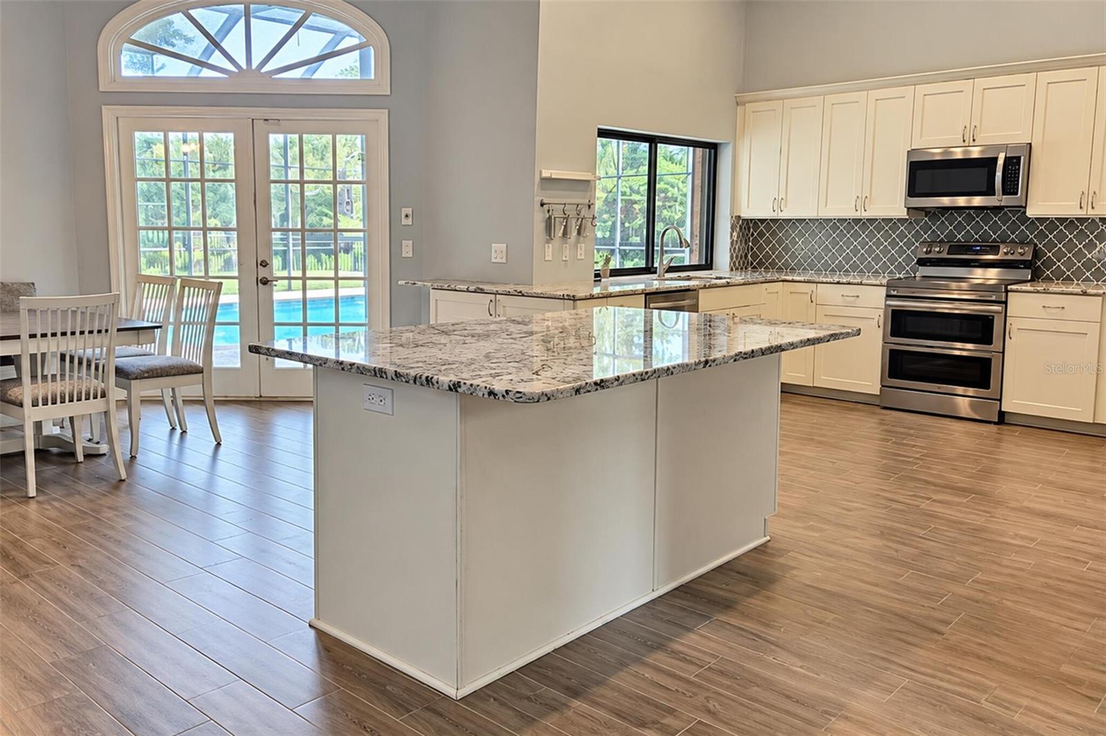 2986 Cielo Cir N Property Photo 15