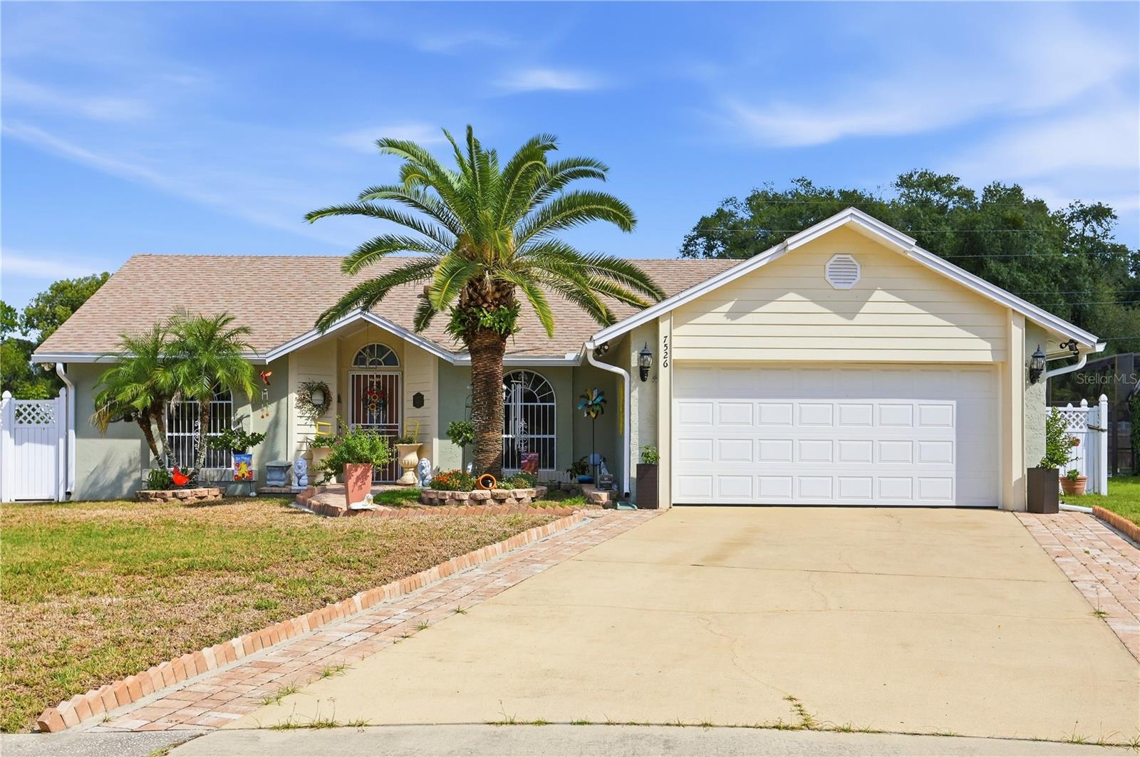 7526 Covedale Dr Property Photo 1