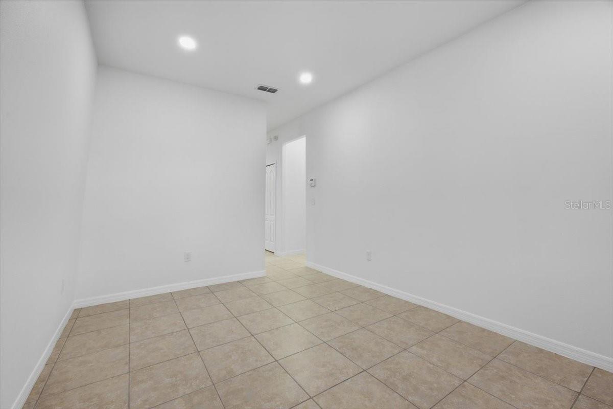 11217 Savannah Landing Cir Property Photo 3