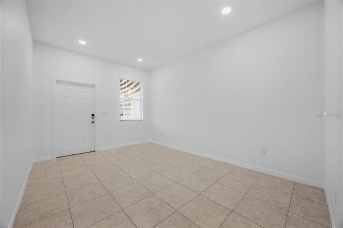 11217 Savannah Landing Cir Property Photo 4