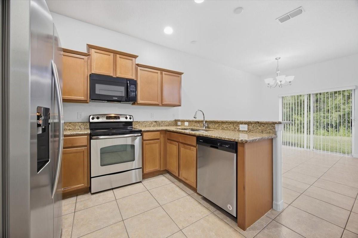 11217 Savannah Landing Cir Property Photo 6