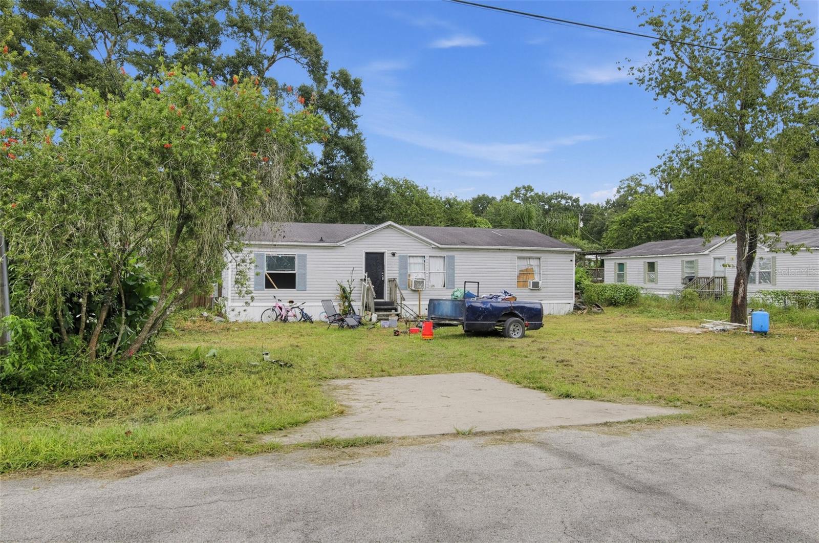 O6444590 Property Photo 1