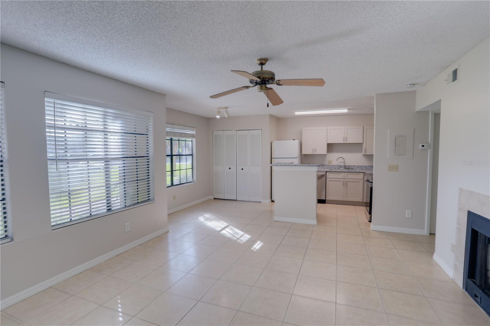 385 Woodside Dr #101 Property Photo 3