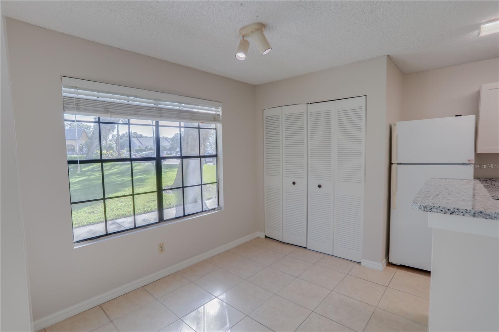 385 Woodside Dr #101 Property Photo 5