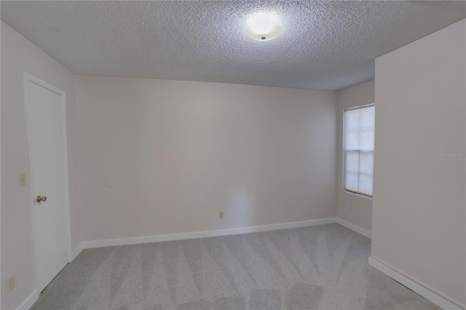 385 Woodside Dr #101 Property Photo 10