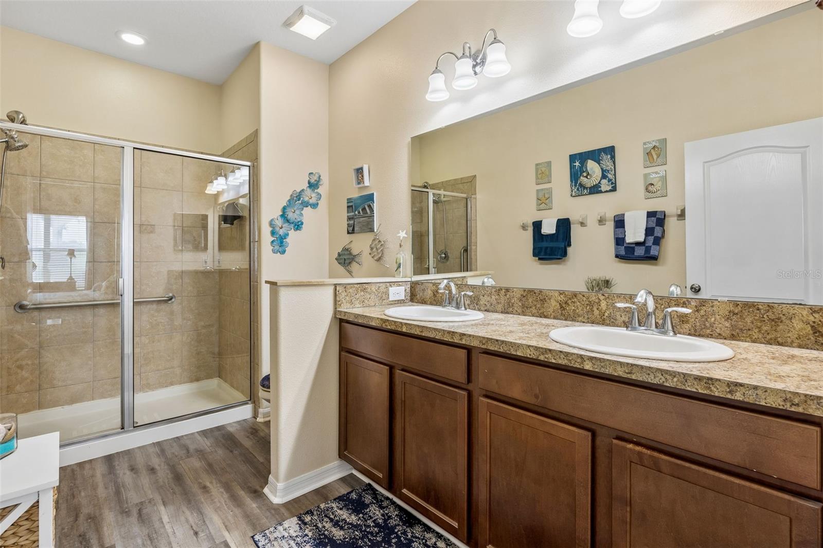 3640 Solana Cir #11b Property Photo 11