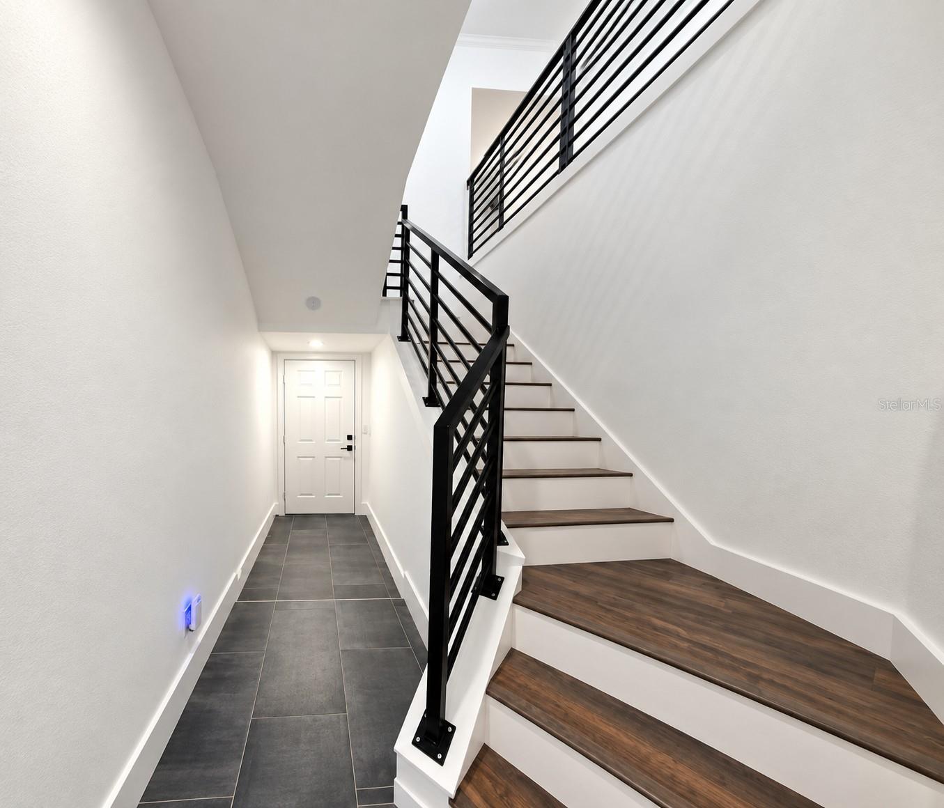1001 Via Santae Ln #203 Property Photo 3