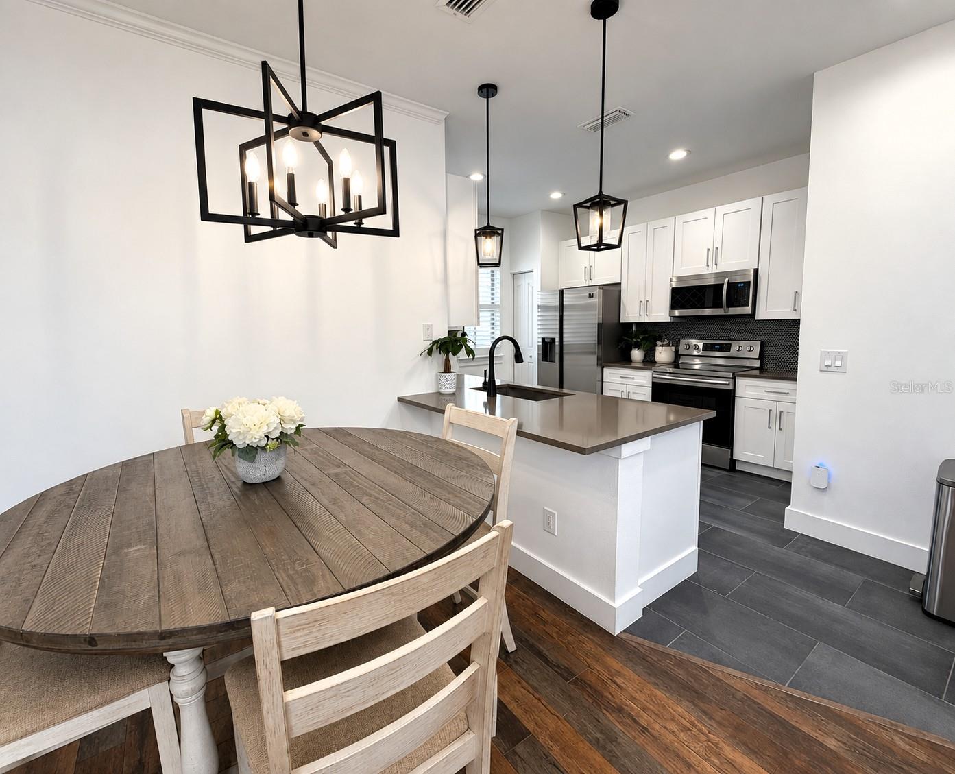 1001 Via Santae Ln #203 Property Photo 6