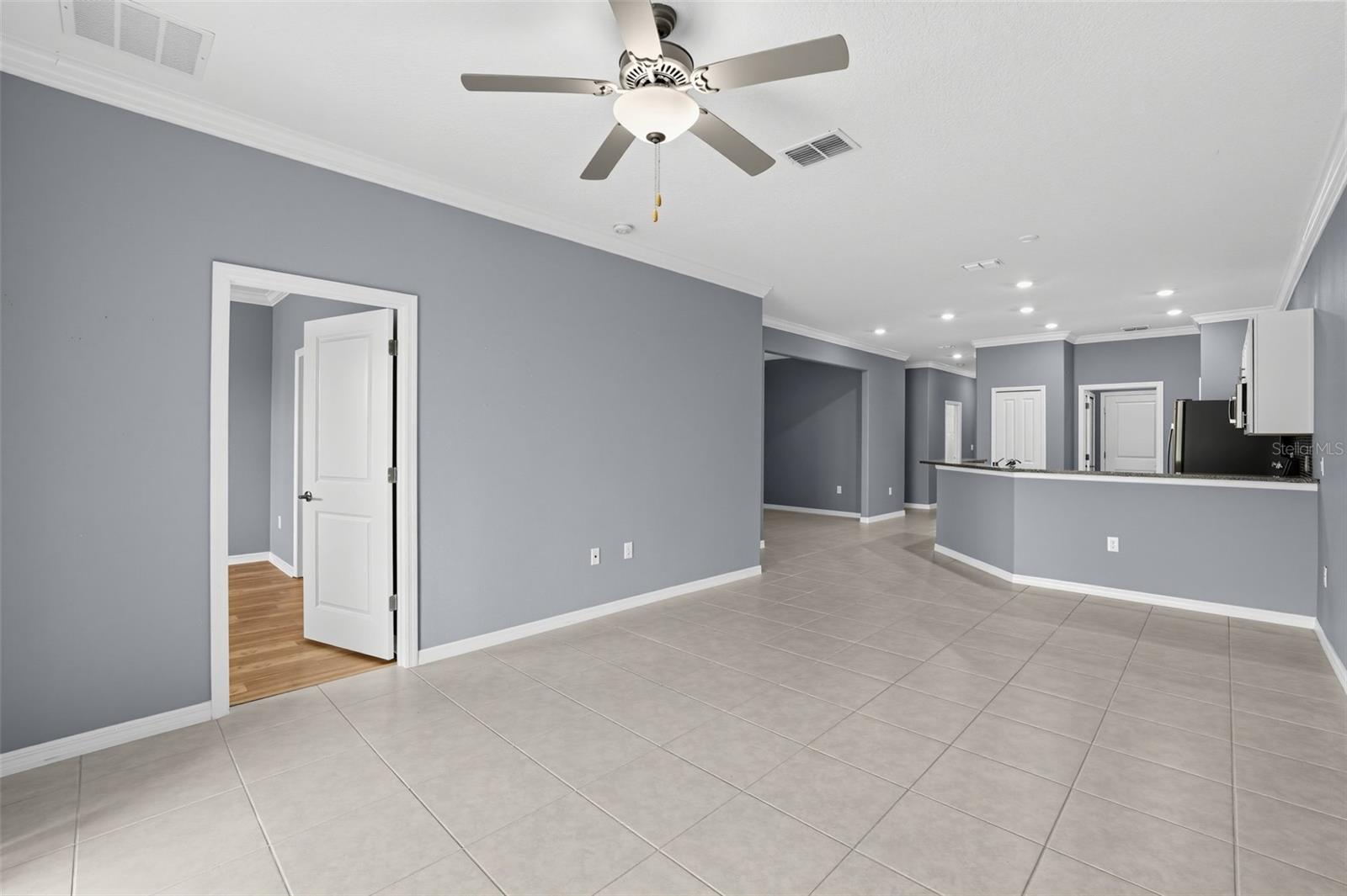 6743 Ripple Pond Loop Property Photo 9