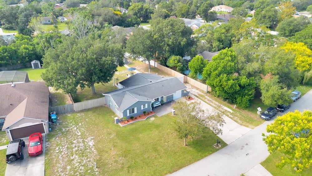 581 Fourwind St Property Photo 8
