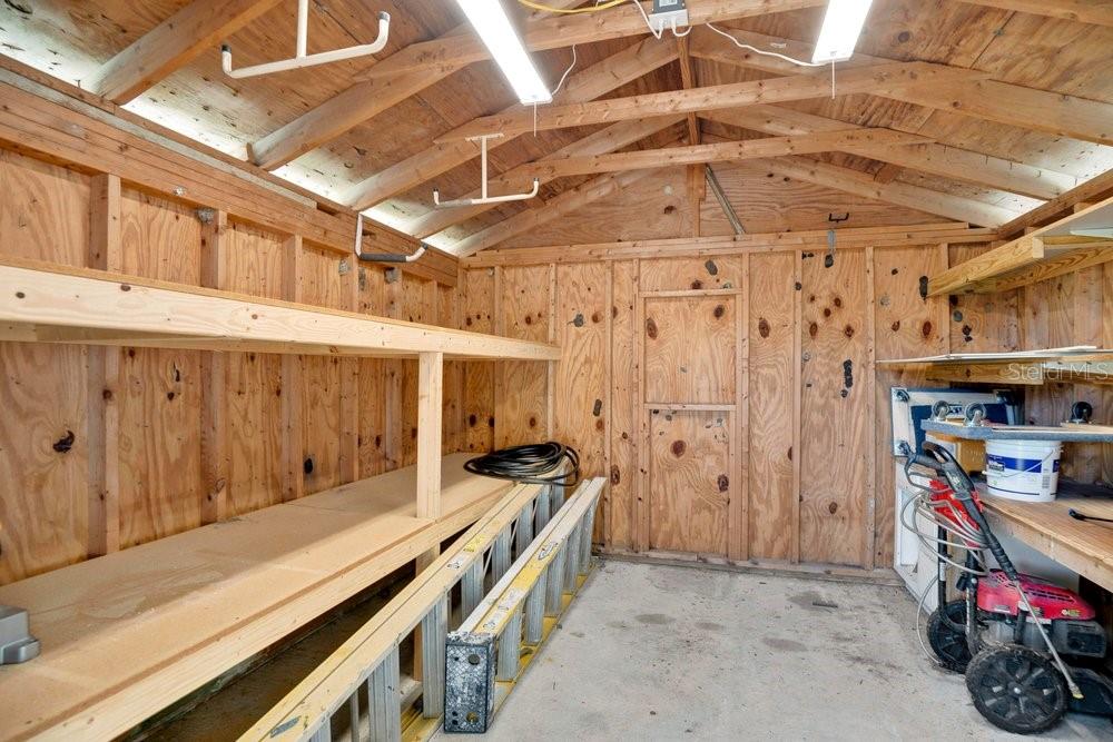 581 Fourwind St Property Photo 36