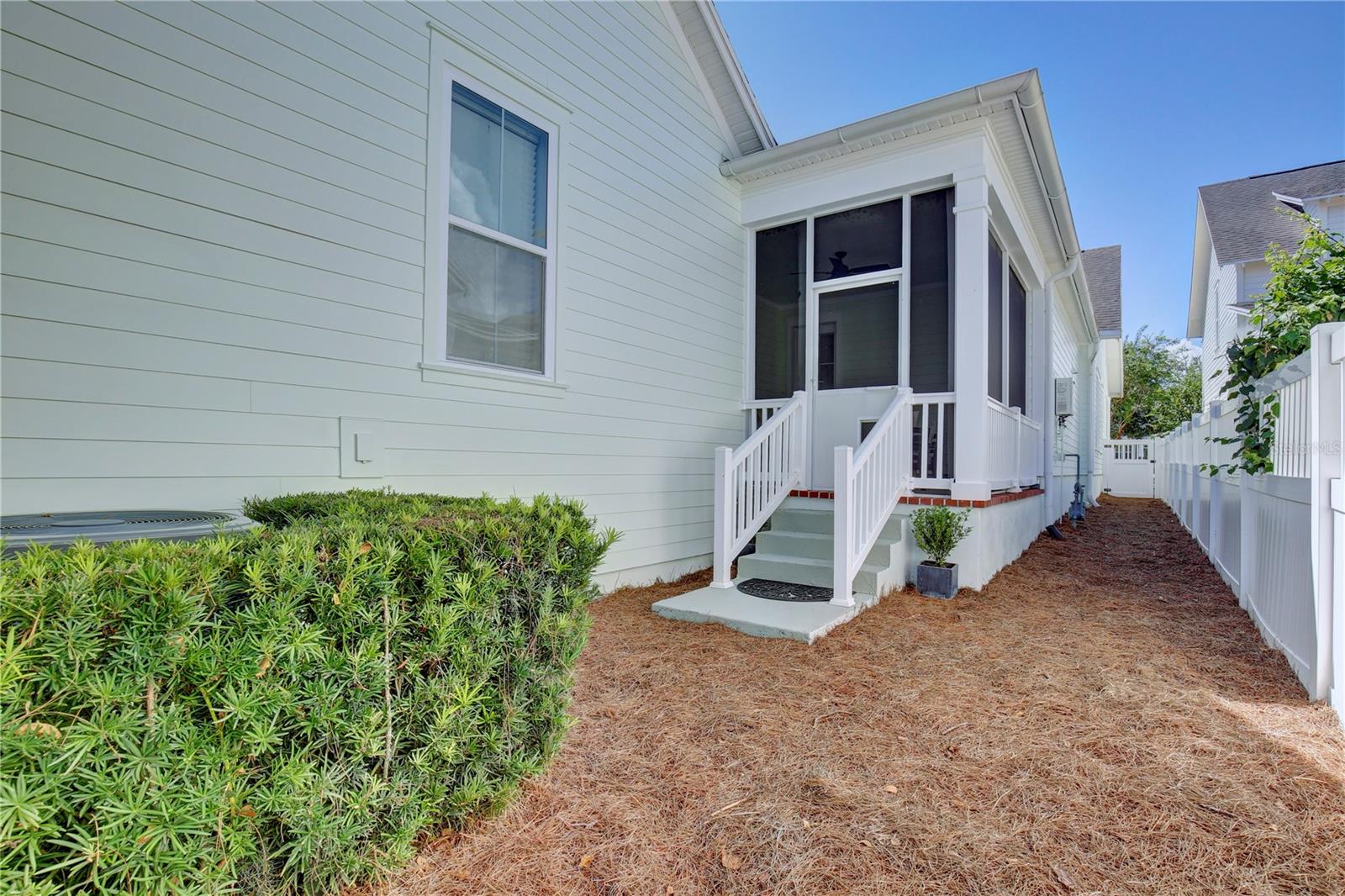 923 Allenhurst St Property Photo 11