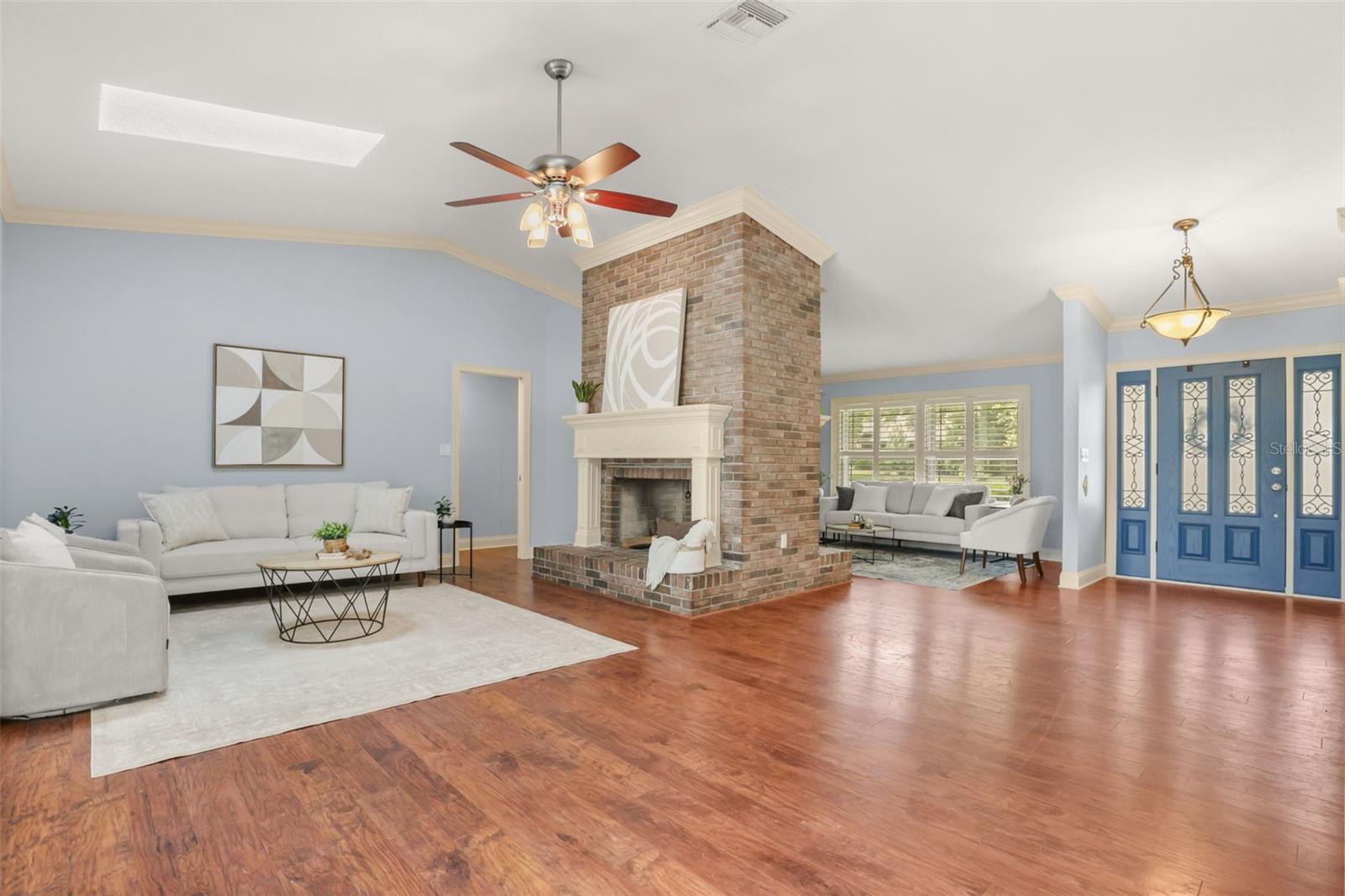382 Forest Park Cir Property Photo 5