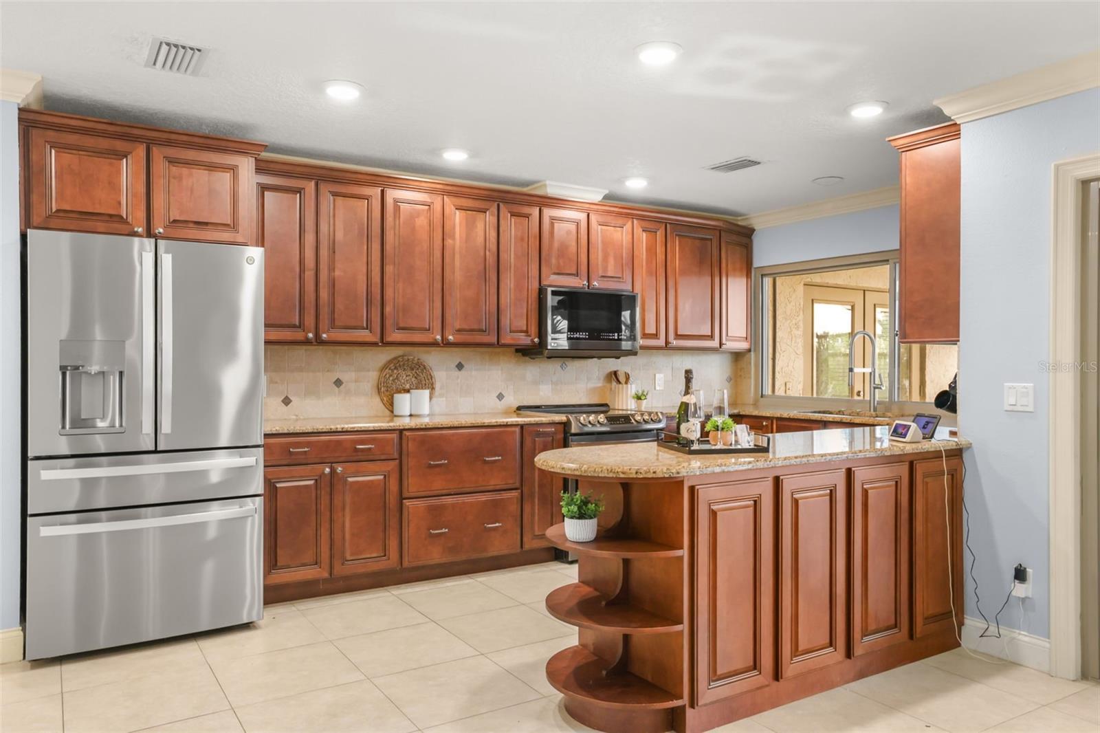 382 Forest Park Cir Property Photo 18