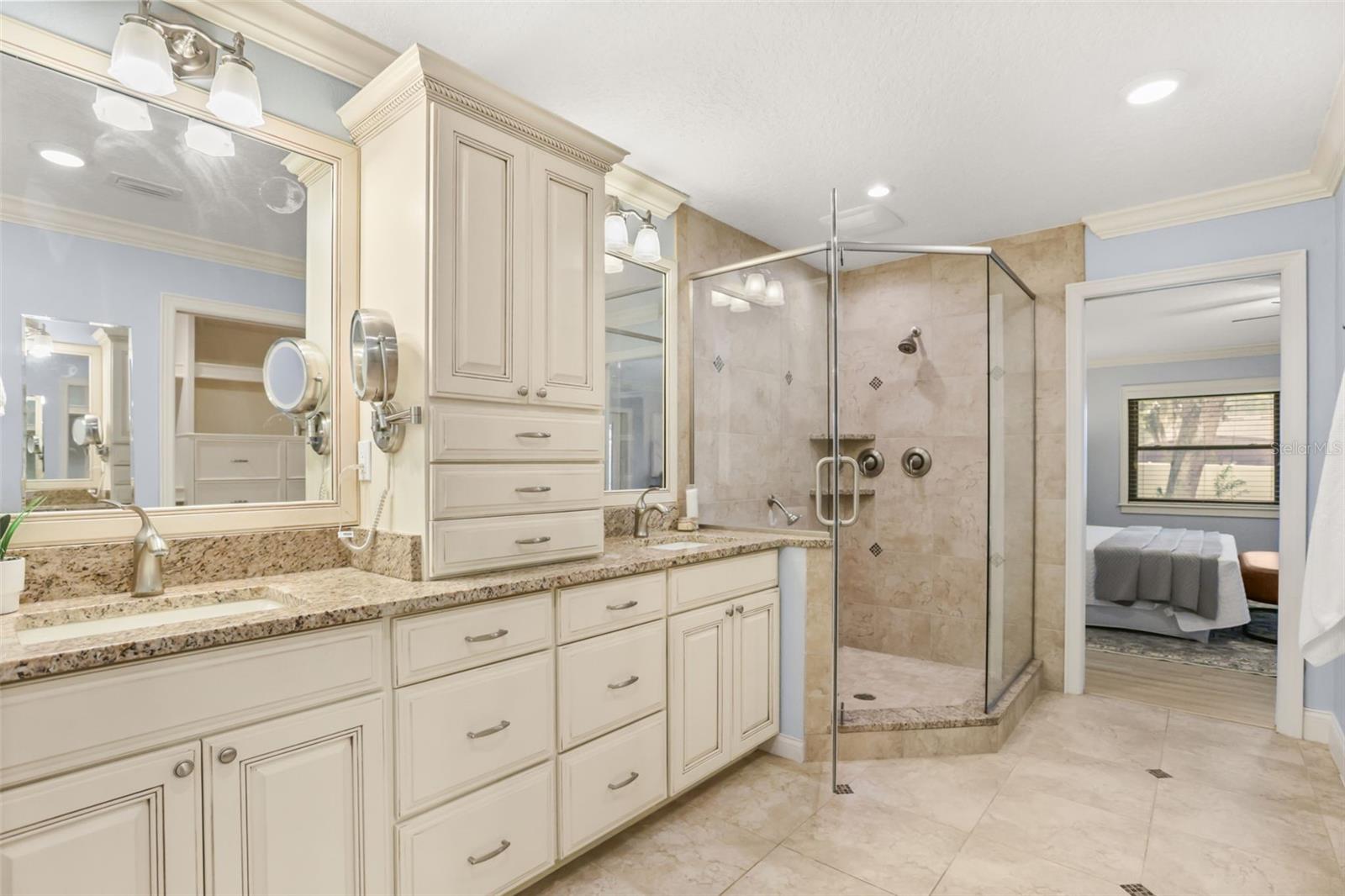 382 Forest Park Cir Property Photo 25