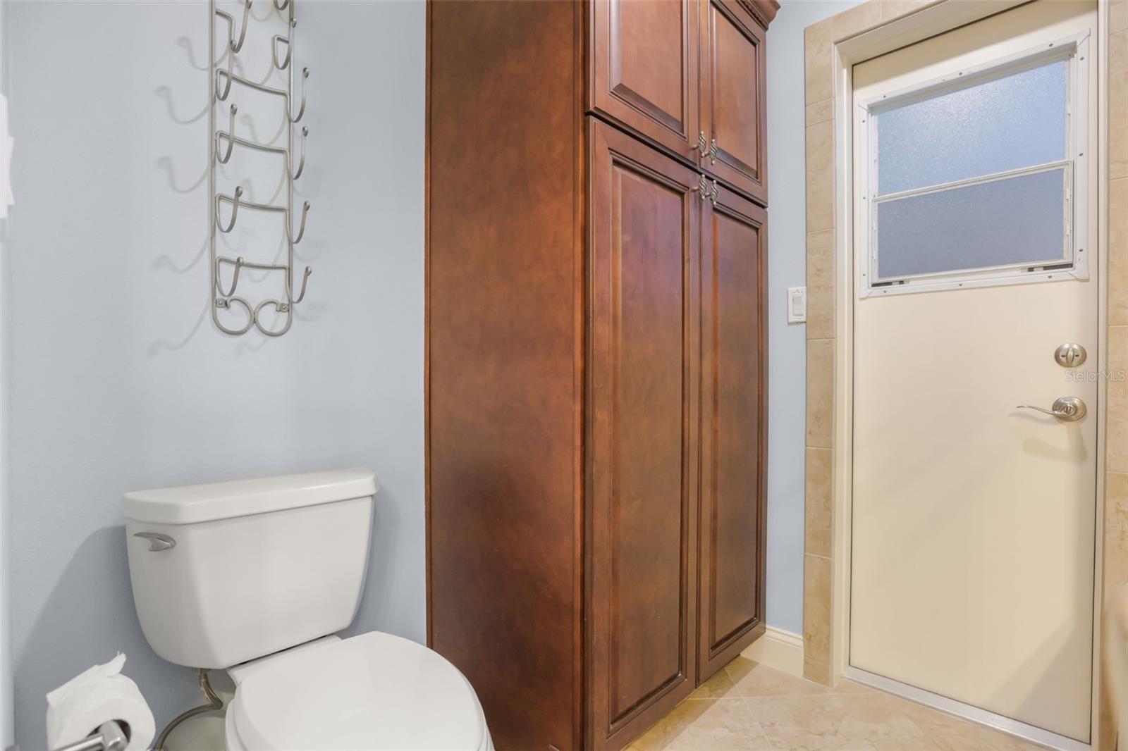 382 Forest Park Cir Property Photo 28