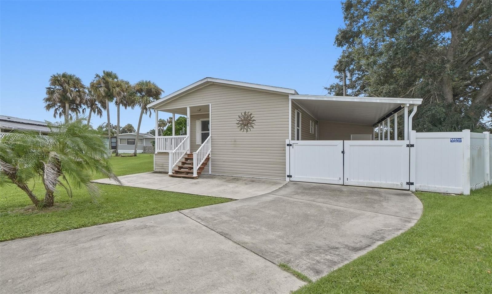 4340 Cypress Way Property Photo 3