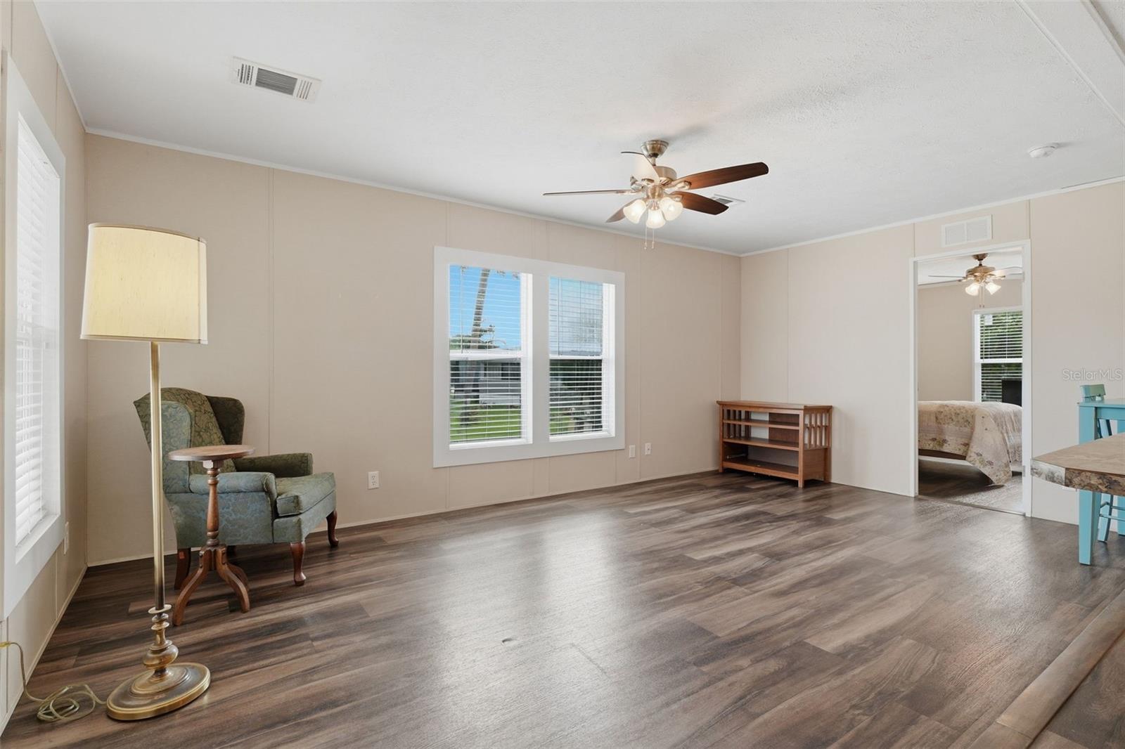 4340 Cypress Way Property Photo 7