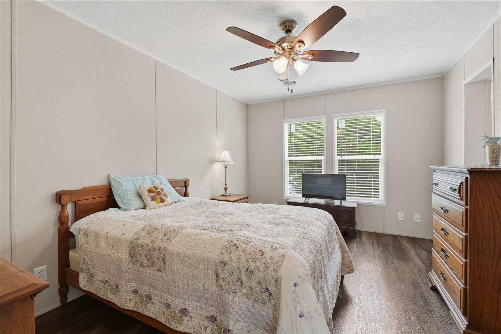 4340 Cypress Way Property Photo 18
