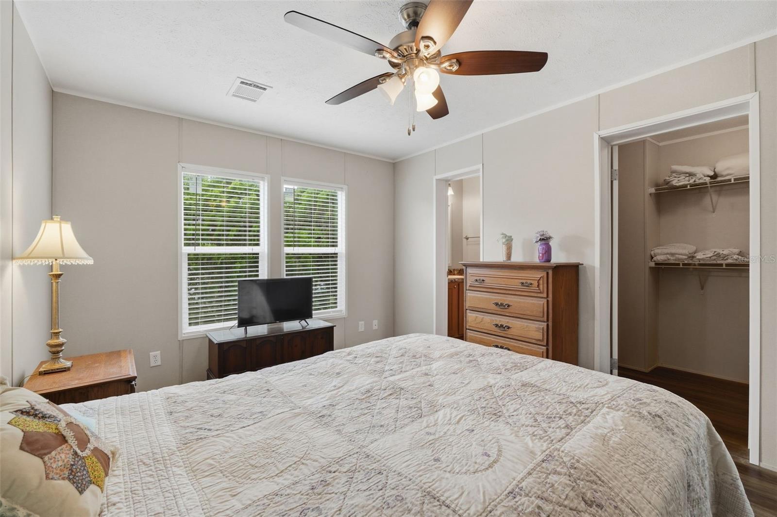 4340 Cypress Way Property Photo 19
