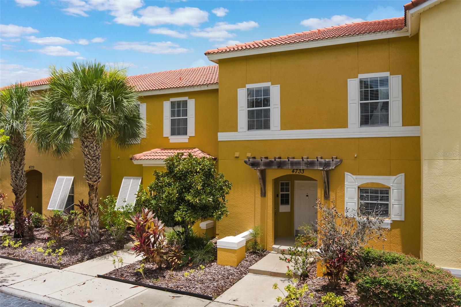 4733 Vero Beach Pl Property Photo 1