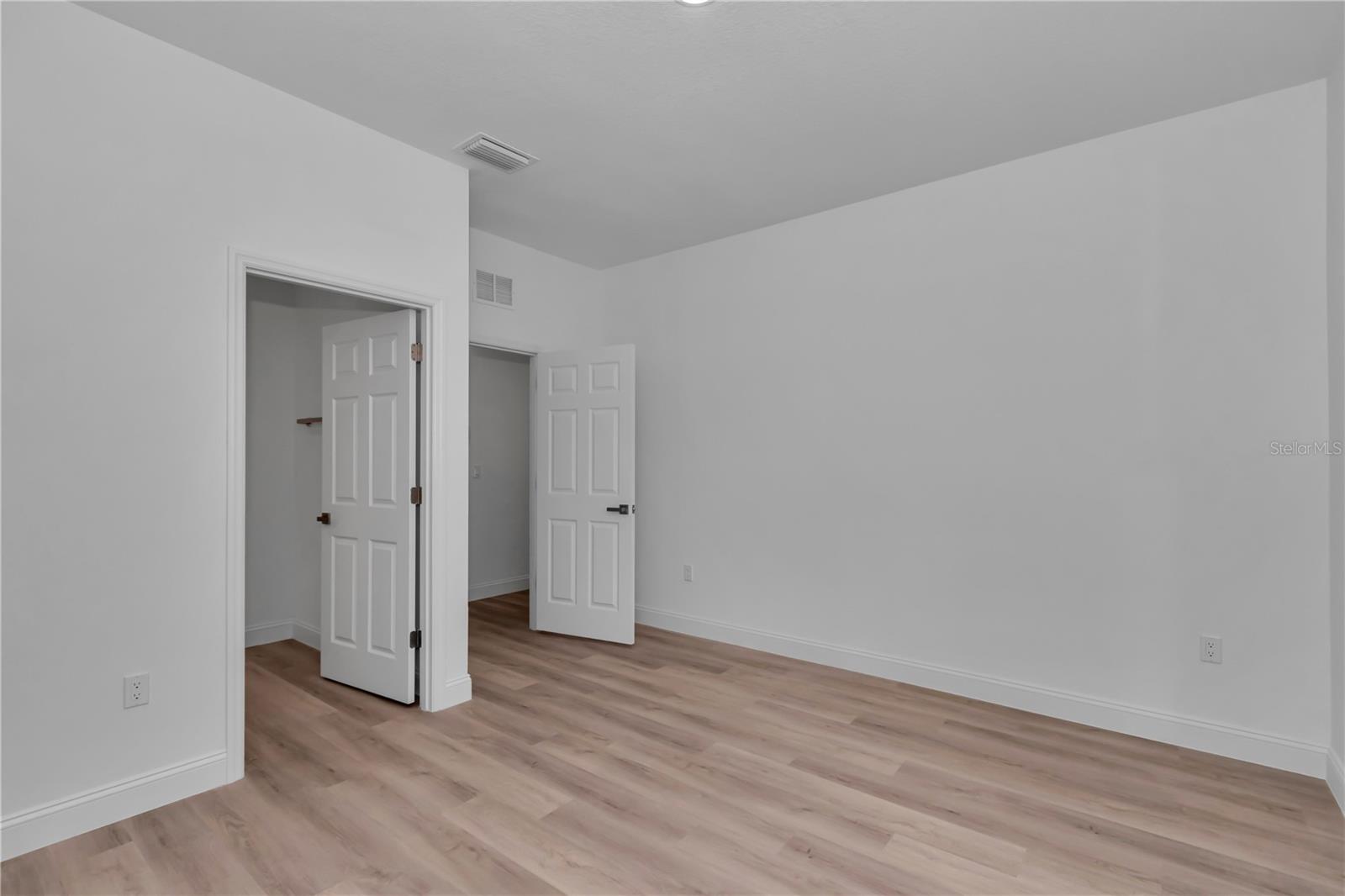 1217 W Fan Dr Property Photo 32