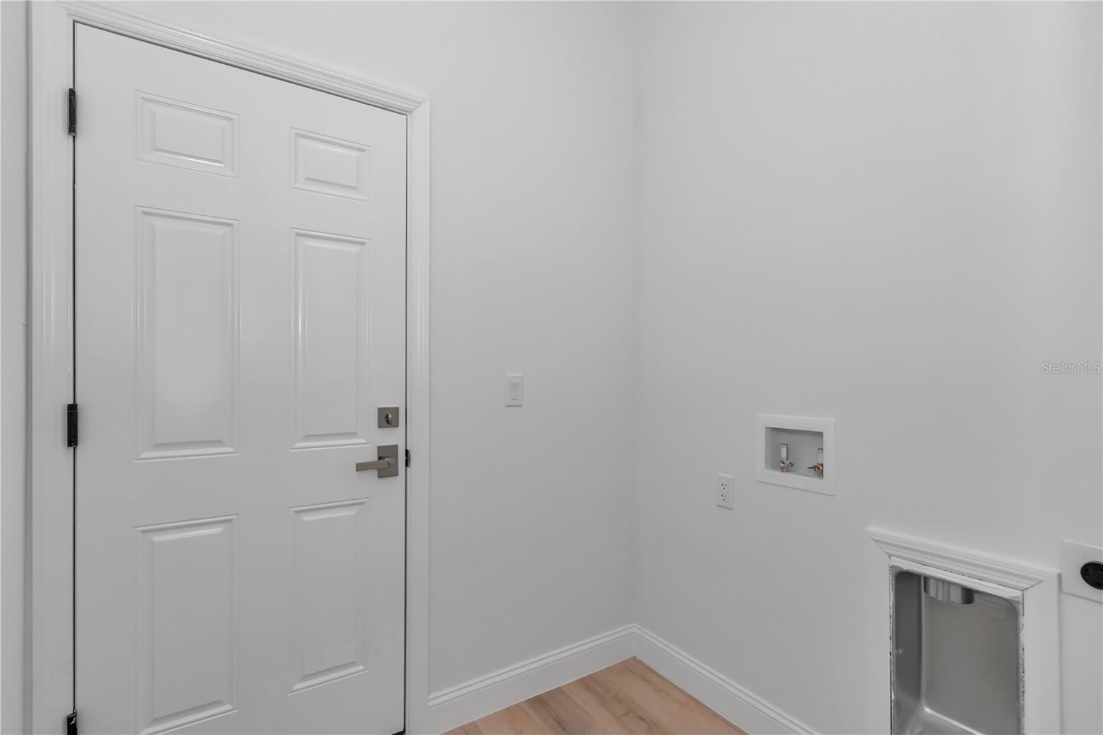 1217 W Fan Dr Property Photo 40