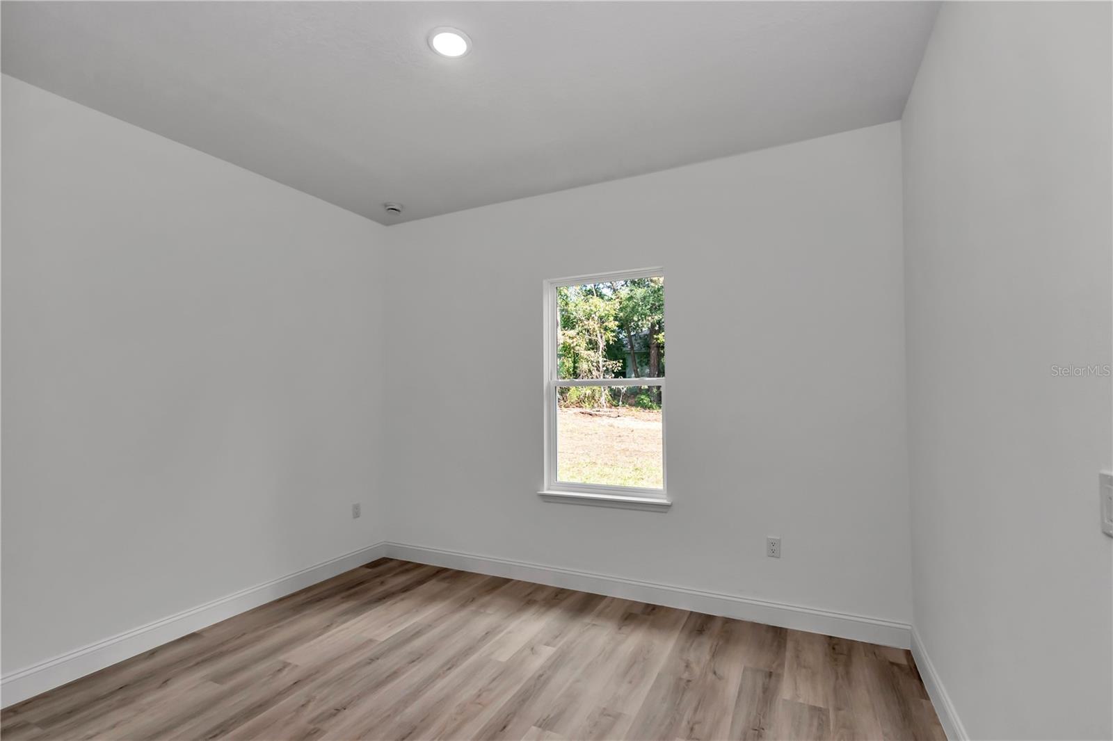 1217 W Fan Dr Property Photo 46