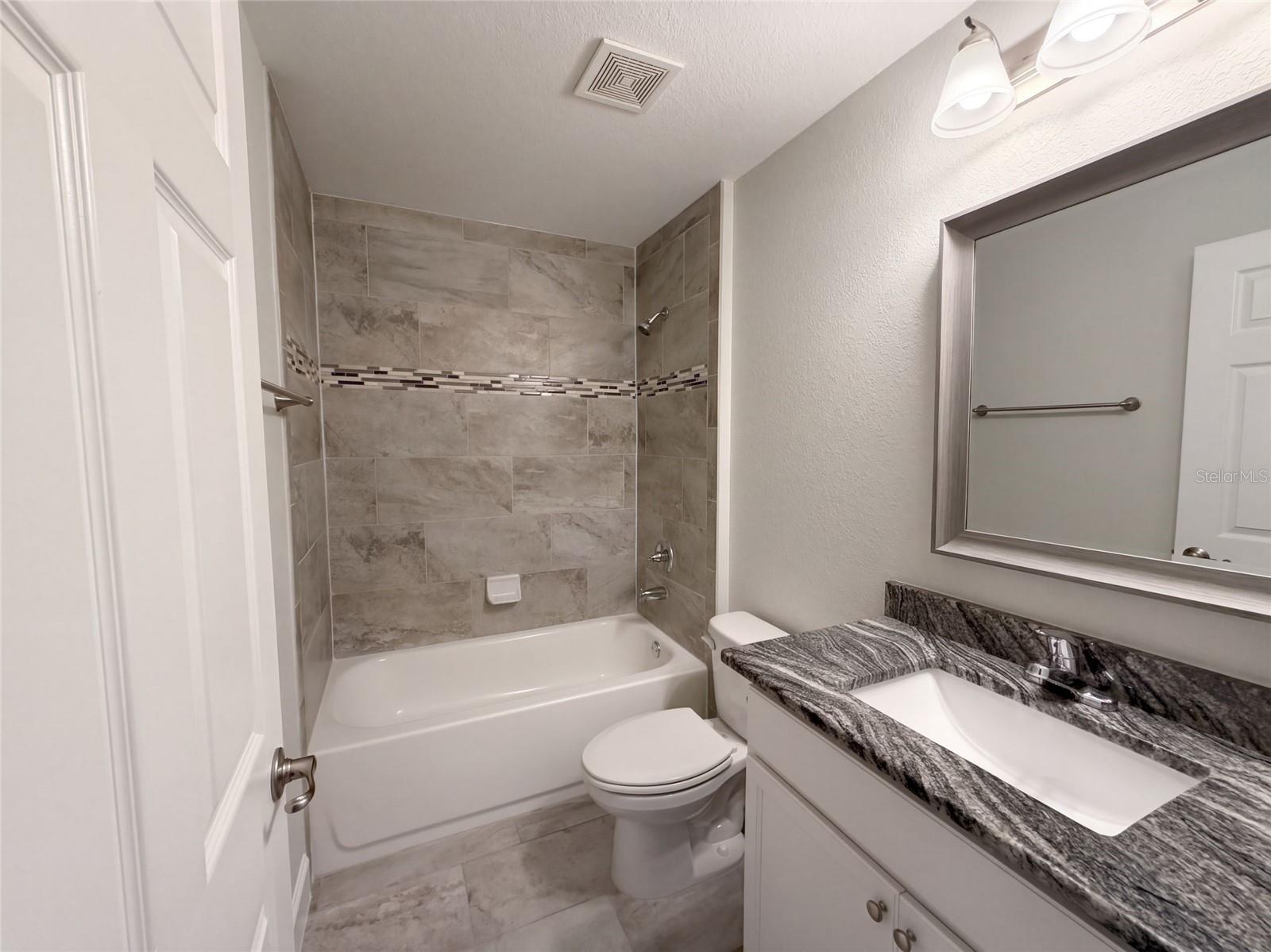5209 Sw 128th Pl Property Photo 11