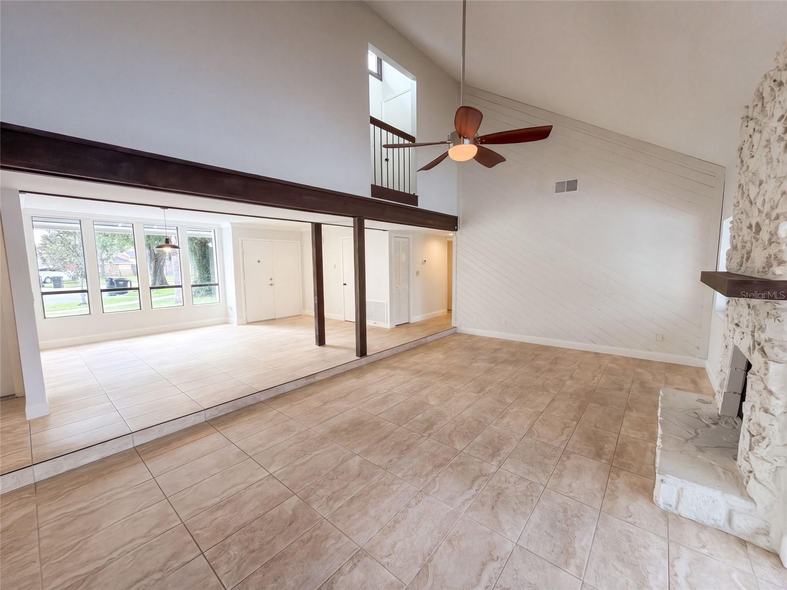 9805 Heaton Ct Property Photo 8