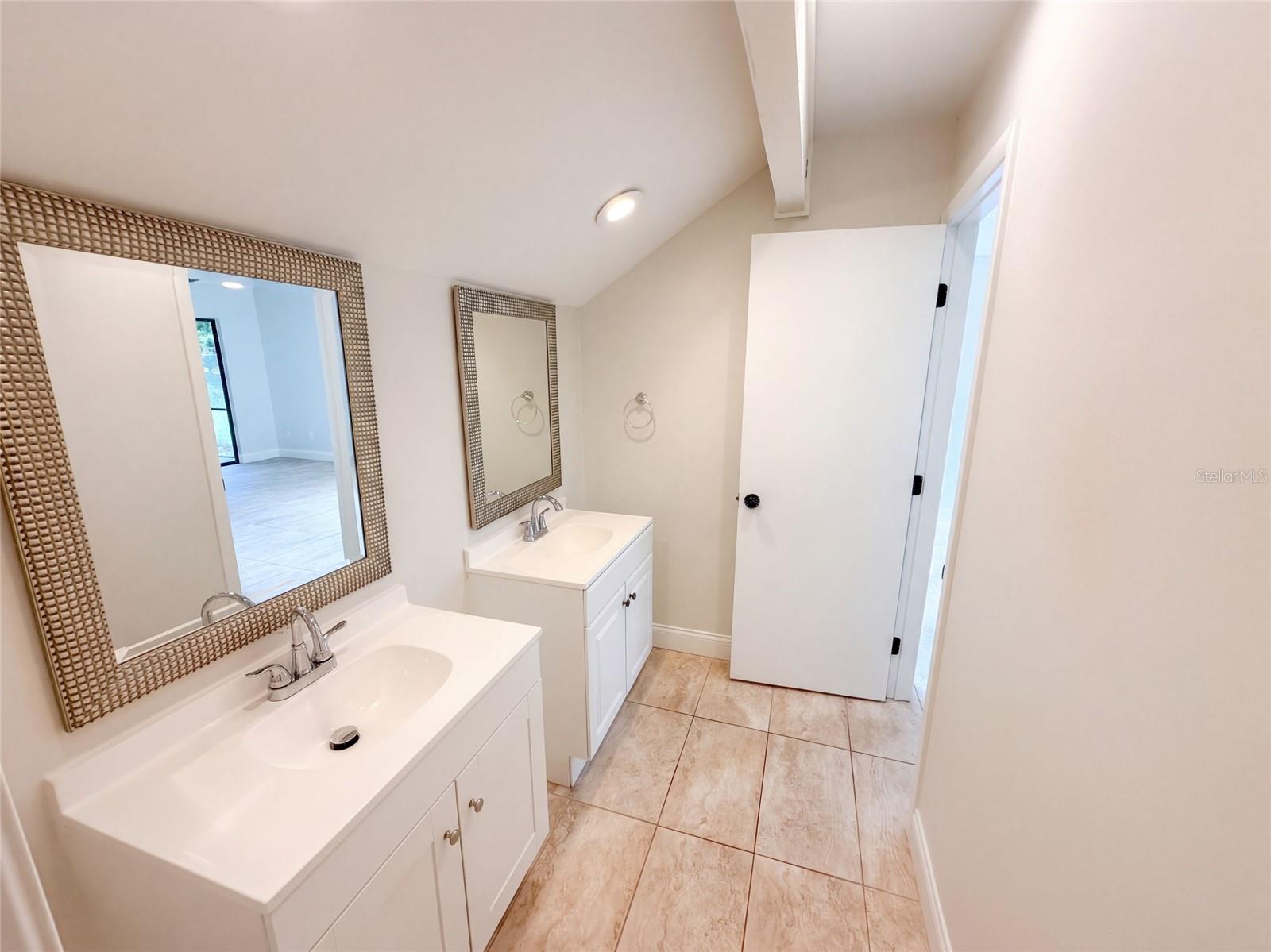 9805 Heaton Ct Property Photo 16