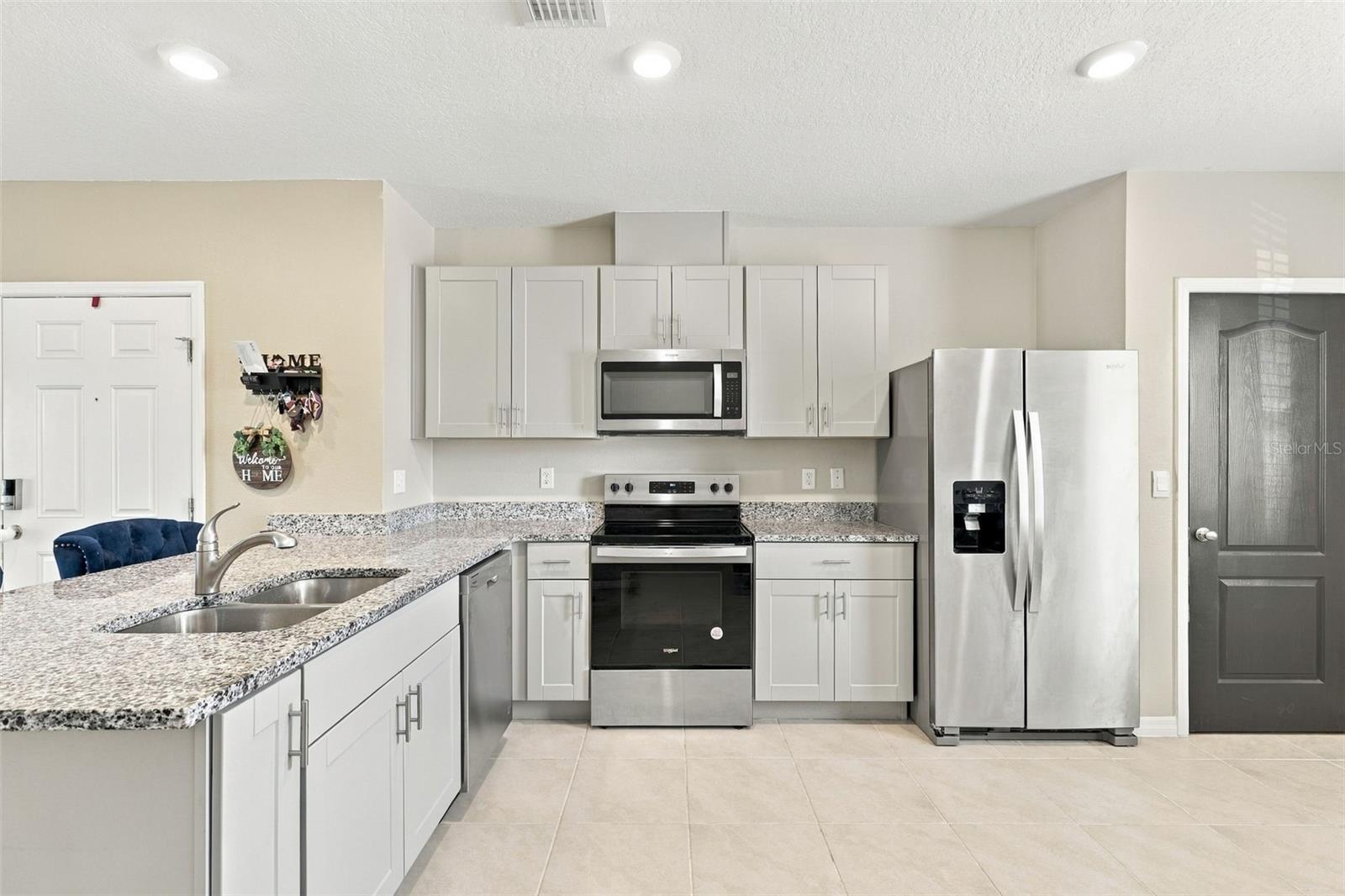 2711 Silver Canoe Dr Property Photo 28
