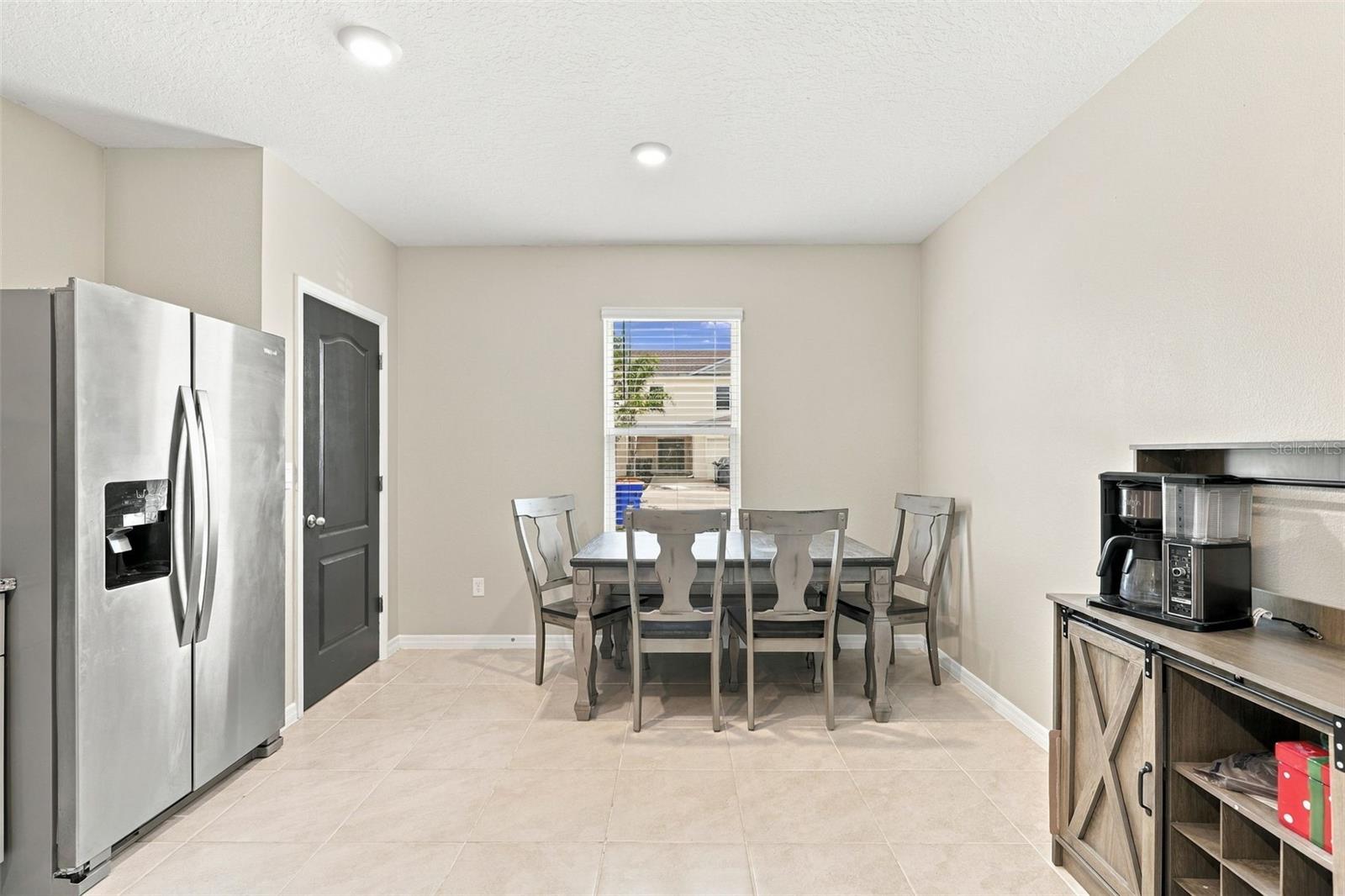 2711 Silver Canoe Dr Property Photo 30