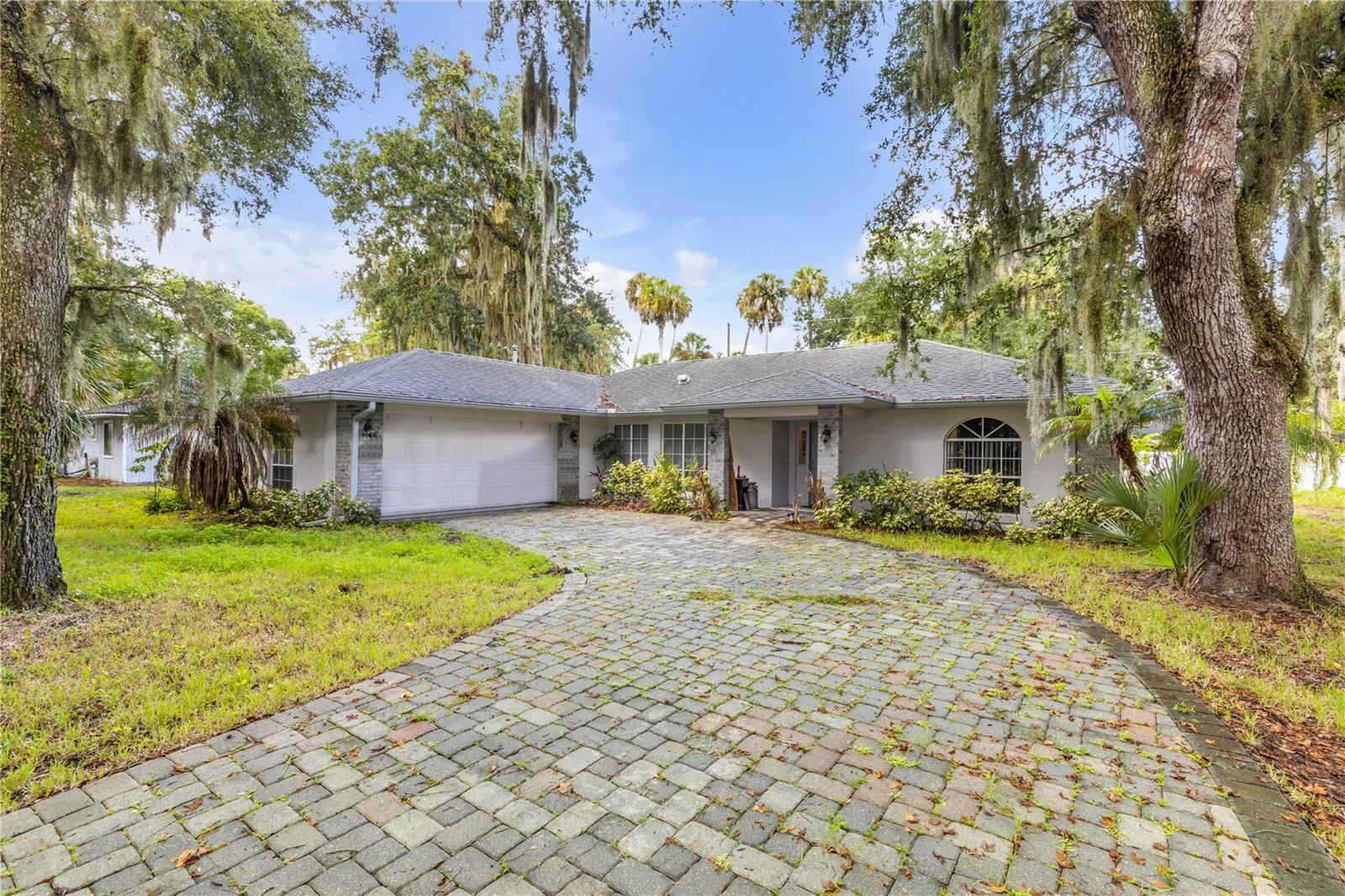 1328 Needle Palm Dr Property Photo 1