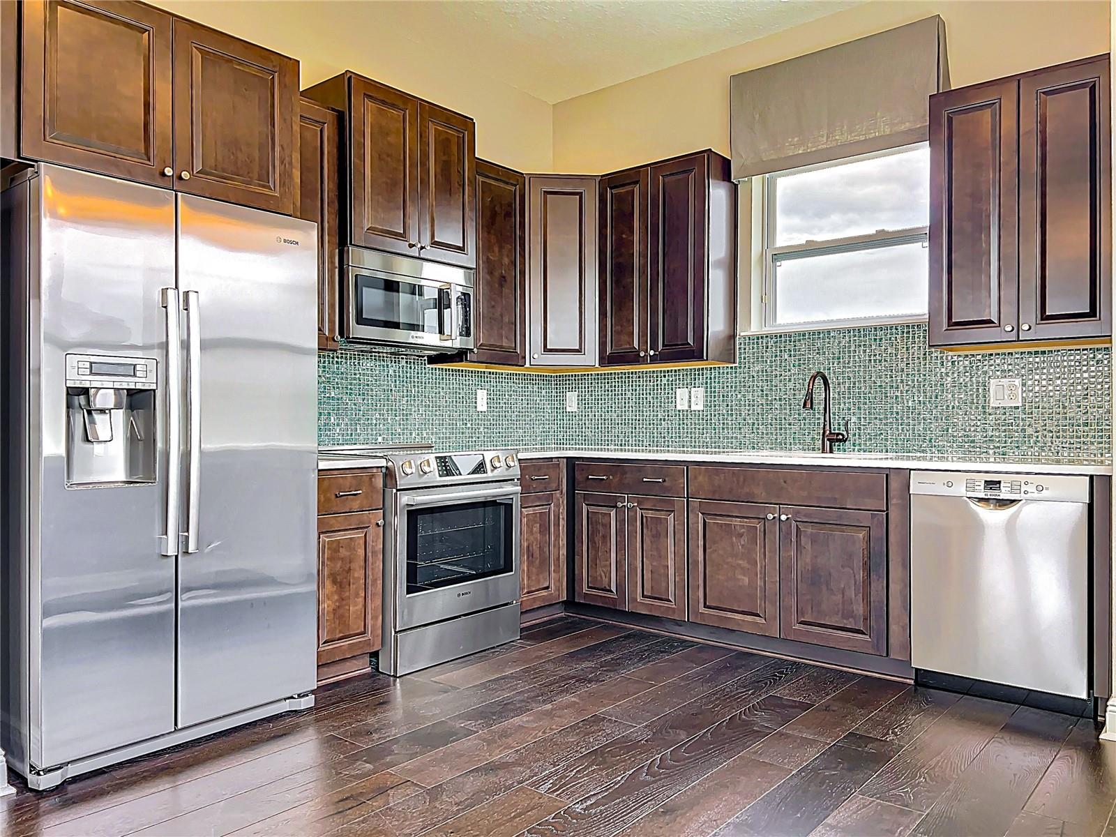 13450 Gabor Ave Property Photo 29