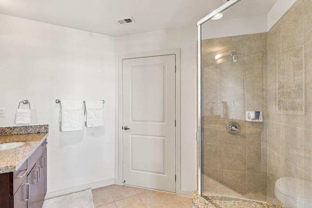 155 S Court Ave #1816 Property Photo 19