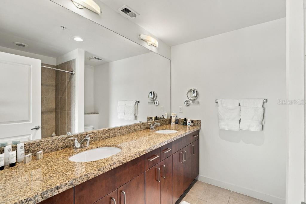 155 S Court Ave #1816 Property Photo 33