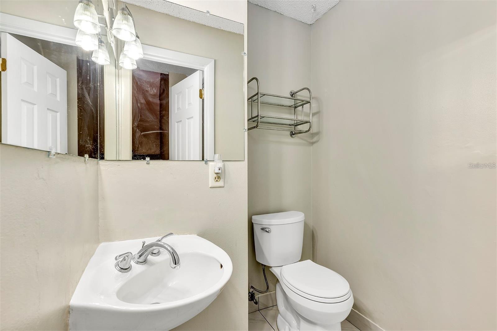 1728 Townhall Ln #1728 Property Photo 10