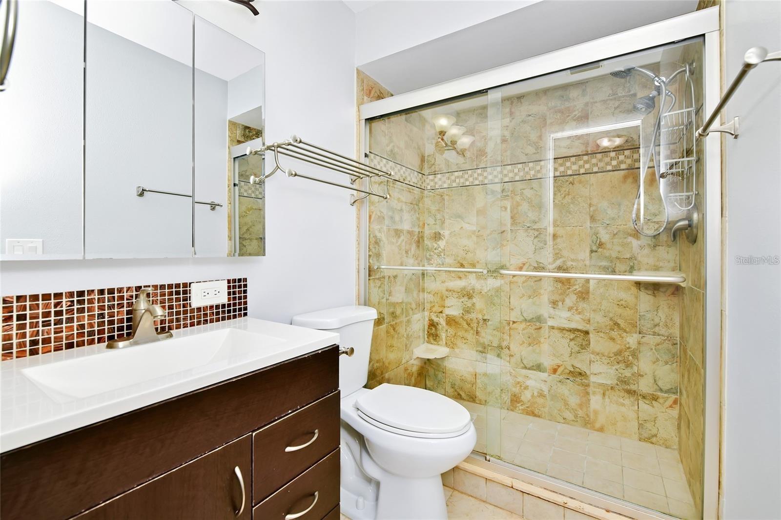 2300 Barbados Dr Property Photo 25